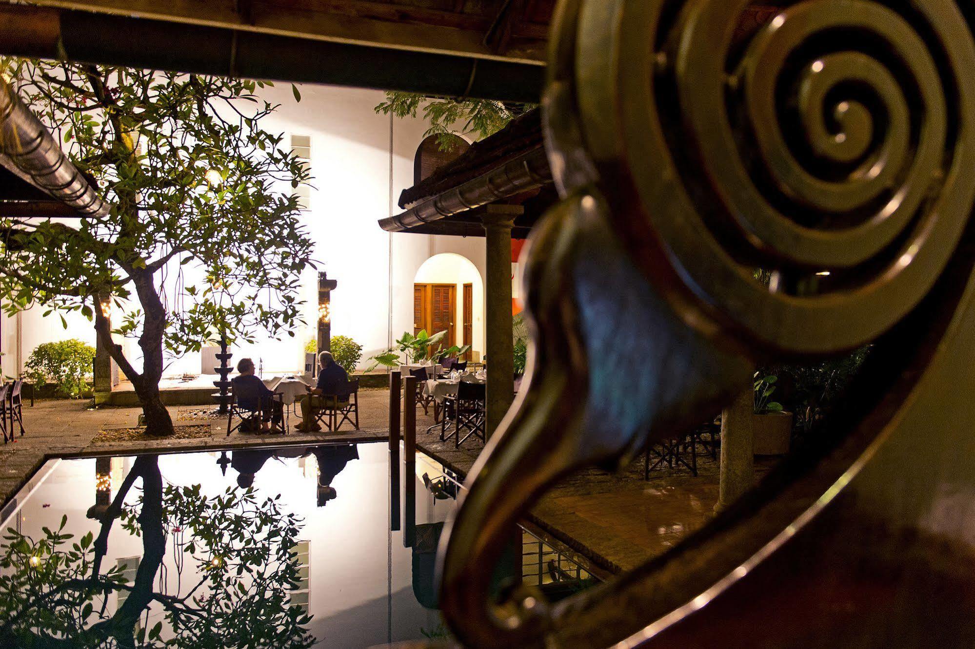 Malabar House Hotell Kochi Exteriör bild